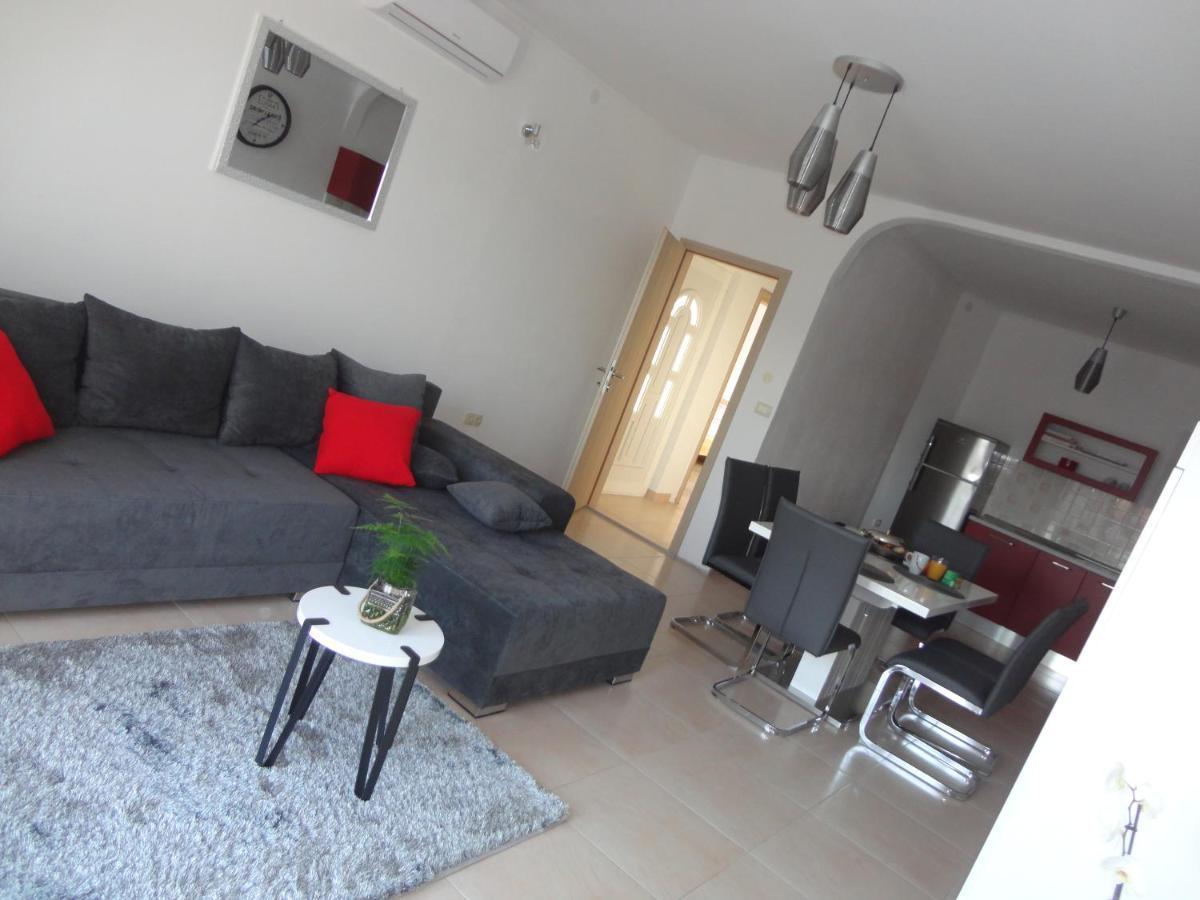 Apartman Bozic Kaštel Štafilić Exterior foto